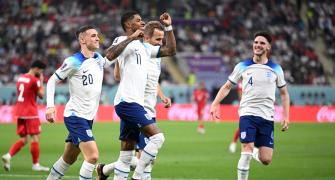 WC PIX: England thrash Iran in dominant opening
