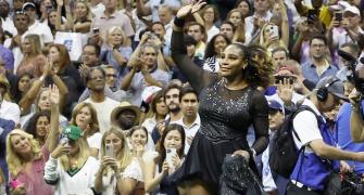 Tiger Woods, Obama, Phelps lead tributes to Serena