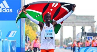 Kenya's Kipchoge shatters marathon world record