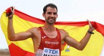 World Athletics: Spain's Martin wins first gold!