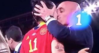Kiss of shame: Spain's soccer boss apologises