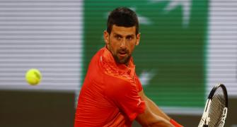Djokovic sails into French Open third round