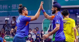 Dipika, Harinderpal crowned Asian squash champions!