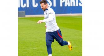Messi returns to training after serving suspension