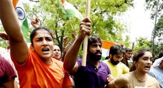 Wrestlers detained as police clear Jantar Mantar