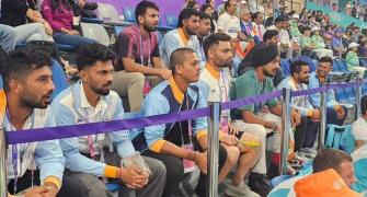 Cricketers Cheer India's Hockey Team
