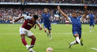 PIX: Aston Villa stun Chelsea; Spurs draw at Arsenal