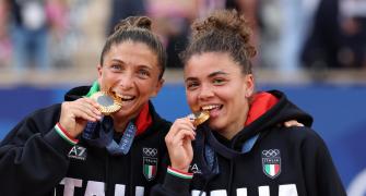 Italy's Errani-Paolini win women's doubles gold
