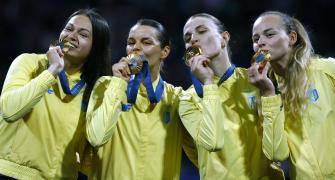 Women fencers win Ukraine's first gold at Olympics