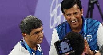 Padukone's sharp criticism divides badminton players