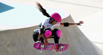 PIX: Teenage skateboarders steal the show in Paris