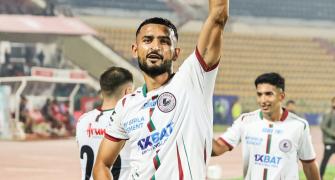 ISL: Mohun Bagan soar to the top! 