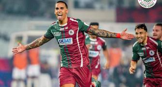 Mohun Bagan rally to beat Kerala; stay top of ISL