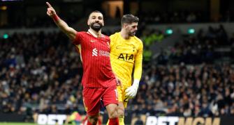 EPL PIX: Liverpool demolish Spurs; United shocked