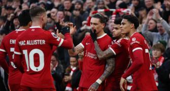 Soccer PIX: Liverpool return to the top; City win