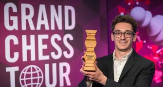 Caruana defends Superbet Classic crown