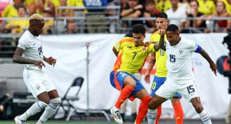 Colombia thrash Panama to make Copa America semis