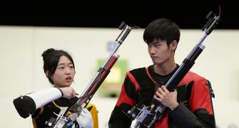 China's Huang and Sheng win first gold of Paris Games