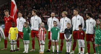 Denmark: Men refuse pay rise, support women's football