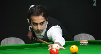 Advani ousts Kothari to enter World Billiards final