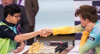 Global Chess League: Carlsen beats Giri in 20 minutes!