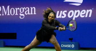 Serena undergoes surgery for 'grapefruit-sized' cyst