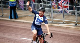 Cycling great Chris Hoy reveals he has terminal cancer