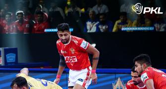 Thalaivas cruise past Giants for third win of season