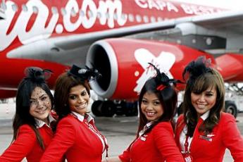 Has Tony Fernandes got AirAsia stuck in turbulence? - Rediff.com