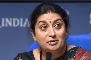 Congress builds pressure as Smriti Irani refutes Goa bar allegations -  India Today