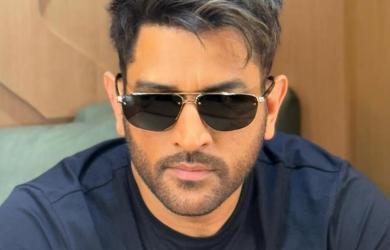 Check out Dhoni's stunning new look!