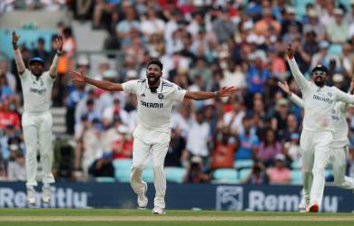 Siraj overtakes Bhuvneshwar, targets Bumrah's record