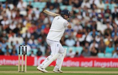 Ahead of Ashes, Eng all-rounder quits red-ball cricket