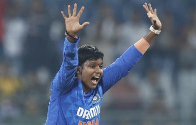 T20 rankings: Deepti rises to 2nd; Smriti dethroned