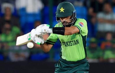 Pak coach reveals reason for Babar's Asia Cup snub!