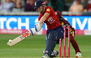 England pick spin-heavy squad for women's World Cup