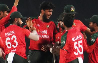 Bangladesh clinch maiden T20 series win over Pakistan!