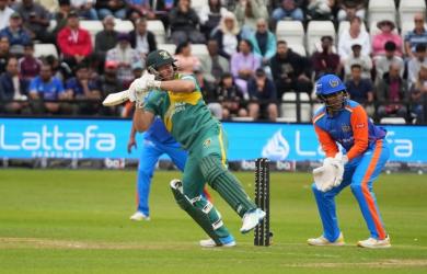 AB De Villiers destroys India in 88-run WCL hammering