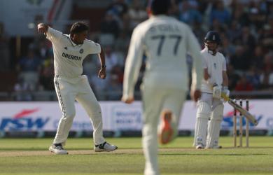 'We were cheated by...': Manjrekar slams Manchester weather