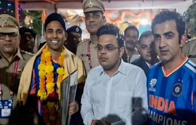 Kirti Azad on Gautam Gambhir's temple visit: Respect all religions