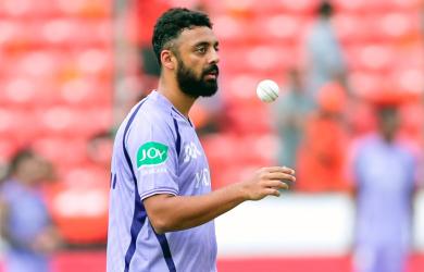 'He feels very deeply for KKR': Nayar hails Varun Chakravarthy