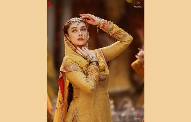 Why Everyone Adores Aditi