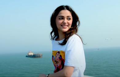 Proceed With Caution: Saiyaara girl Aneet Padda Ahead