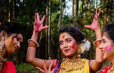 8 Places Where Holi Is Celebrated Differently