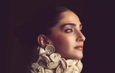 Kiara Advani, Bhumi Pednekar's Most Bizarre Accessories!