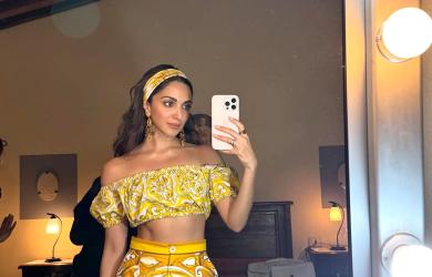 Deepika, Priya Love This Hair Accessory!