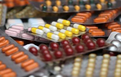 Pharma cos may see short-term price blip: Ind-Ra