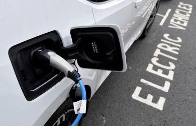 Move over incentives, time for 'soft' mandates on EVs: Niti Aayog