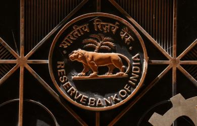 RBI keeps interest rates unchanged amid uncertainty over Trump's tariffs