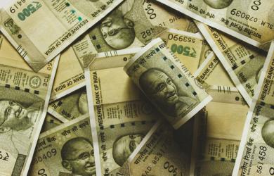 FPIs withdraw close to Rs 18,000 cr from equities in Aug